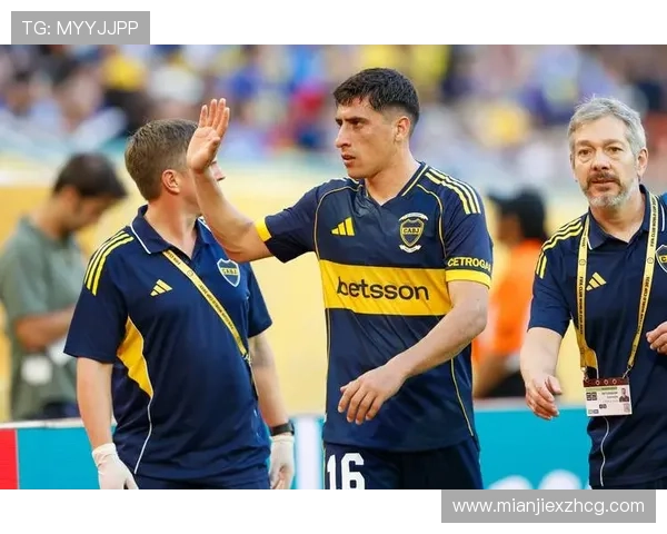 博卡青年69岁老帅鲁索健康堪忧俱乐部上下焦虑关切积极寻医助恢复